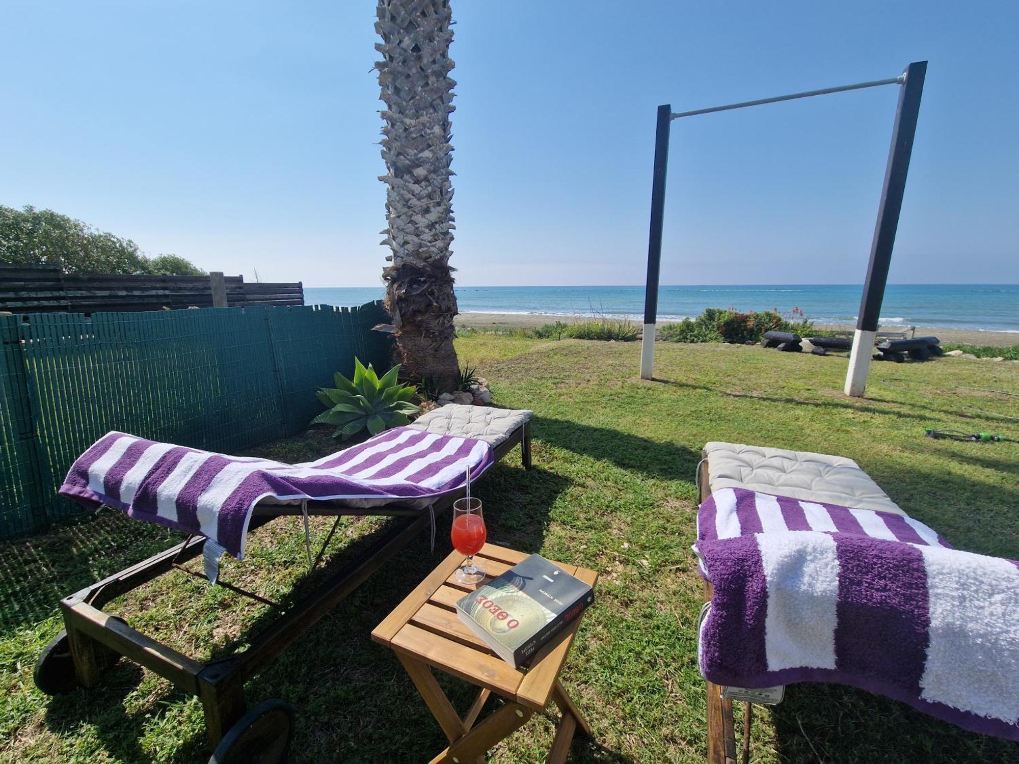 Ammos Beachfront Villa Paradise Larnaca Luaran gambar